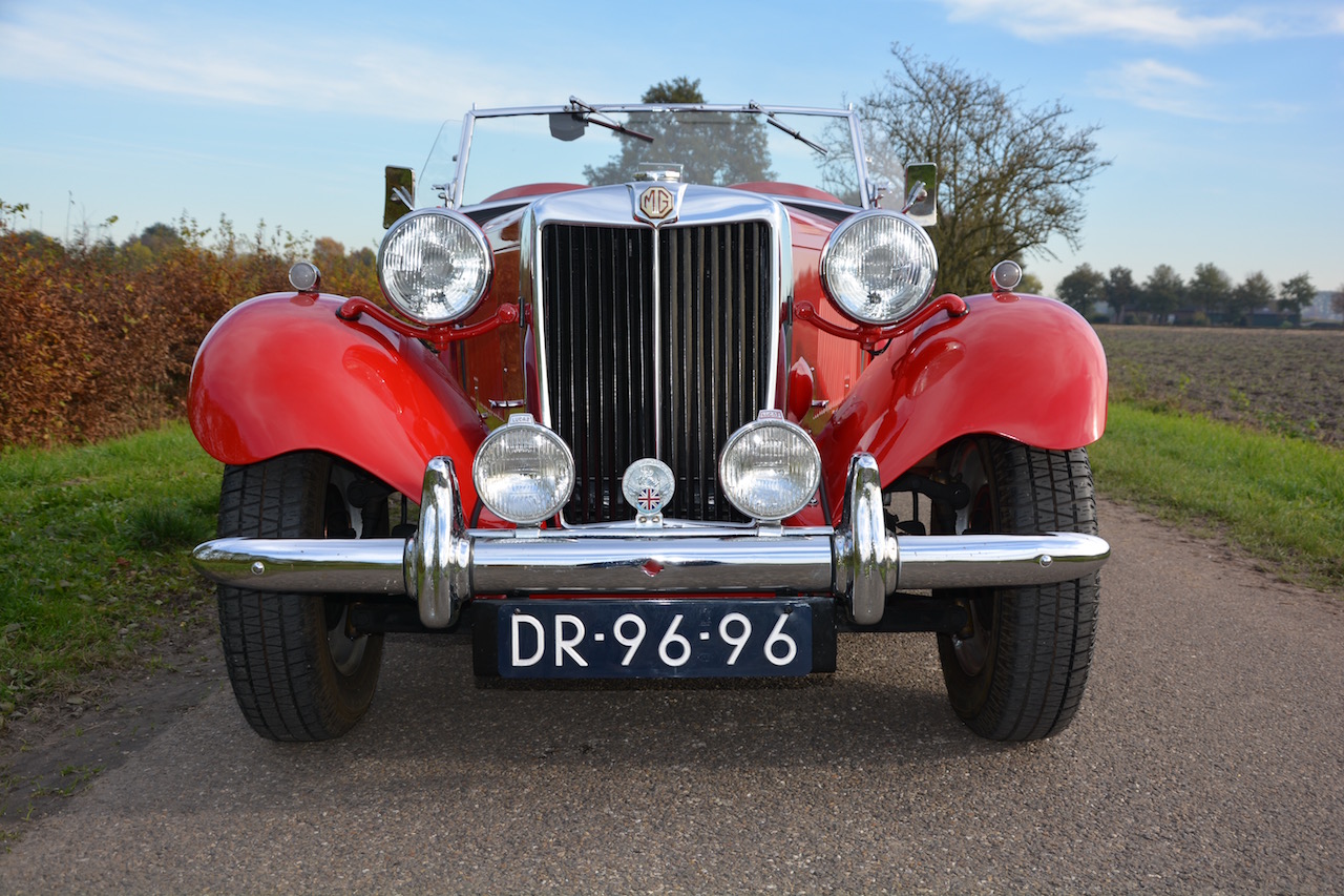 MG TD 1250 X-Pag afb39 british sports cars