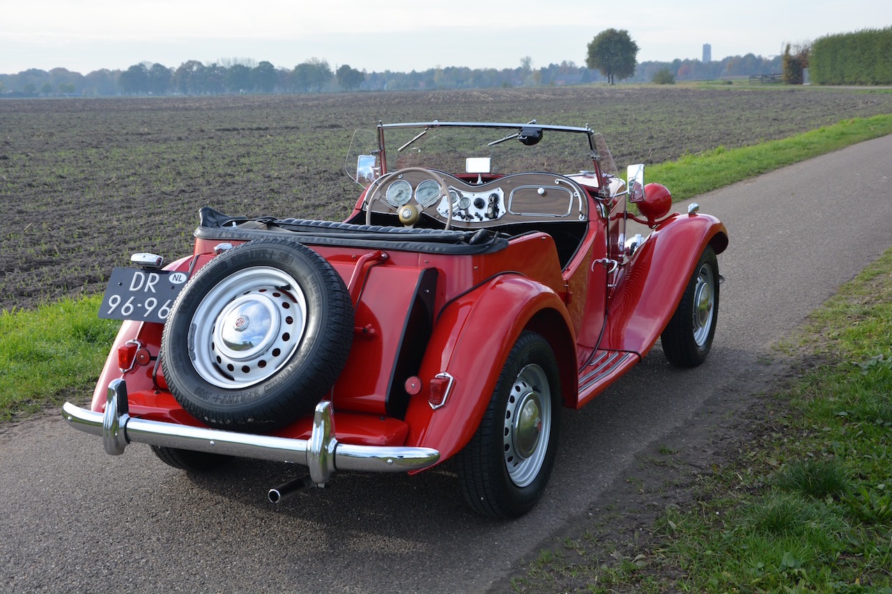 MG TD 1250 X-Pag afb37 british sports cars