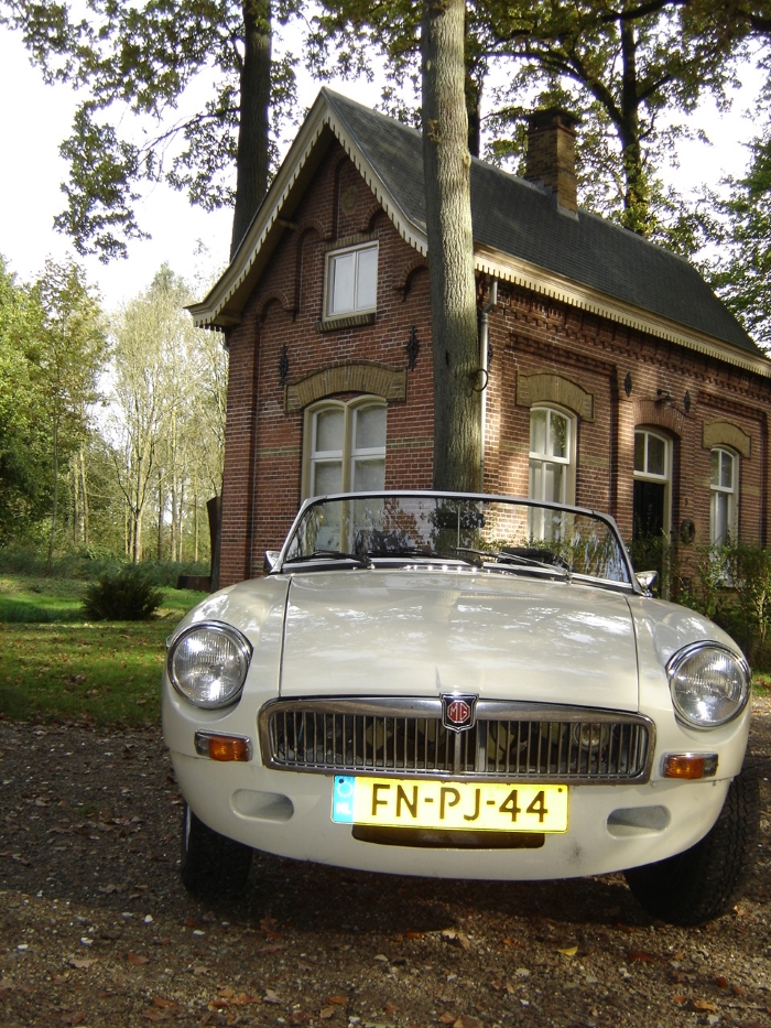 MGB 1977 afb 4 britishsportscars