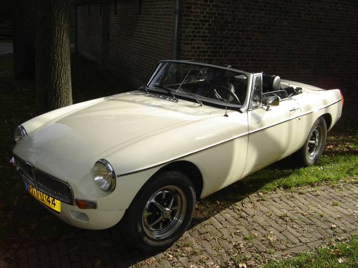 MGB 1977 afb 8 britishsportscars